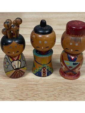 Vintage Wood Japanese Kokeshi Set Of 3 Dolls Salt Pepper Toothpick